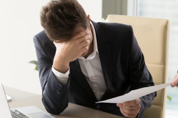 7 تحذيرات يجب معرفتها قبل التعاقد مع أي مكتب دراسة جدوى معتمد في القصيم